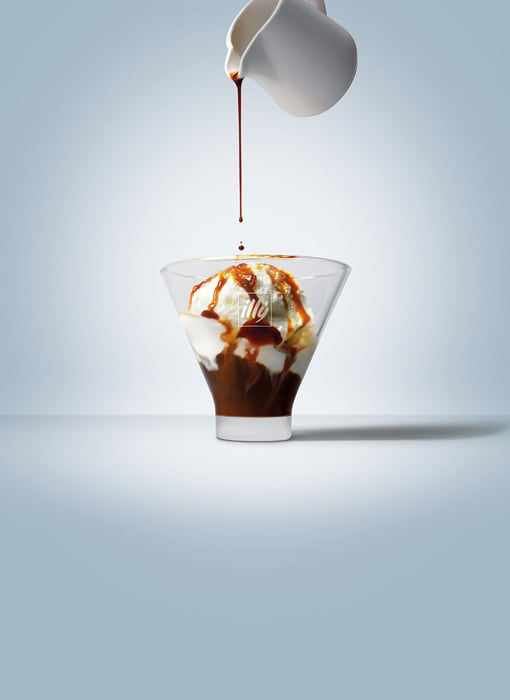 illy Malaysia Brew at Home affogato recipe - cold coffee recipe with vanilla ice cream and 100% arabica coffee - Cold and refreshing coffee recipes